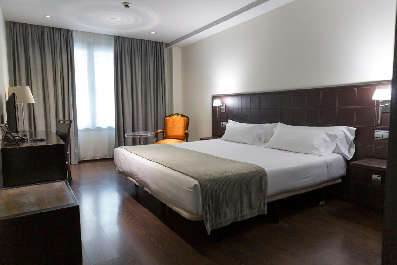 Iberik Santo Domingo Plaza Hotel Oviedo Dış mekan fotoğraf