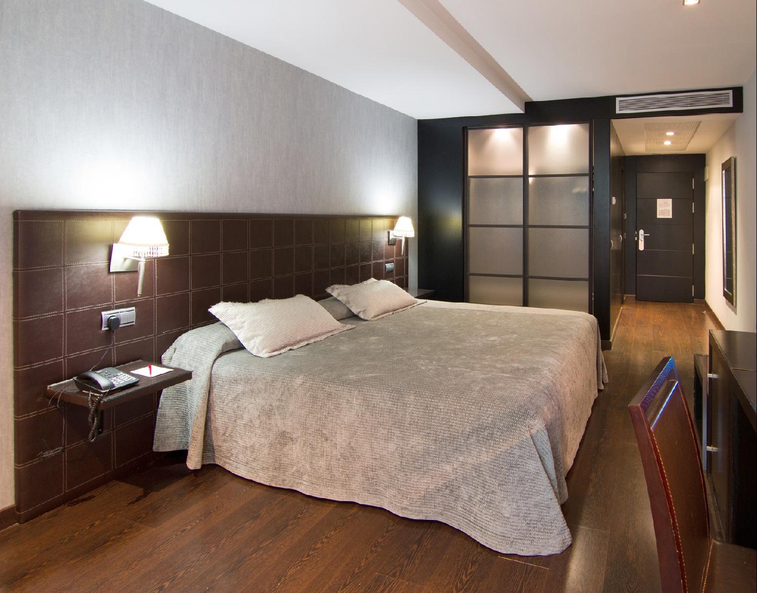 Iberik Santo Domingo Plaza Hotel Oviedo Dış mekan fotoğraf